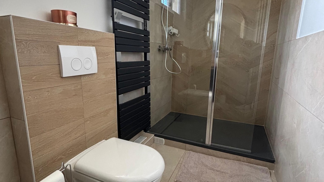 Photo of Bathroom in Chelles