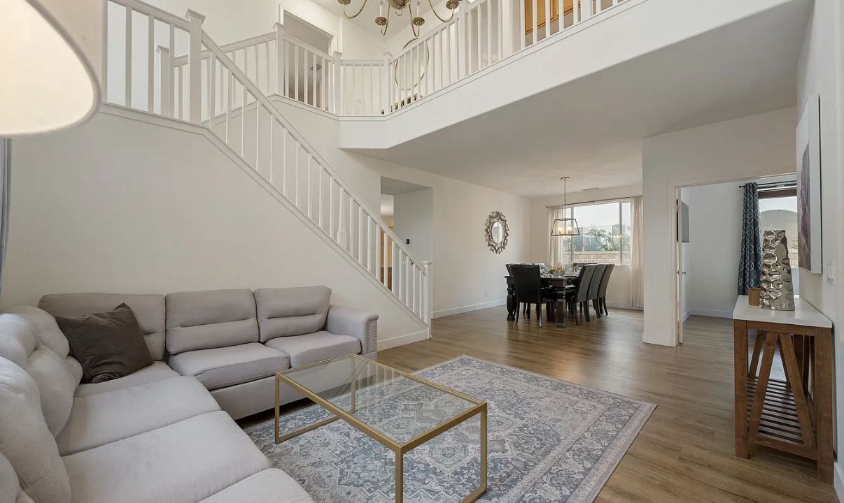 Photo of Livingroom in Castaic