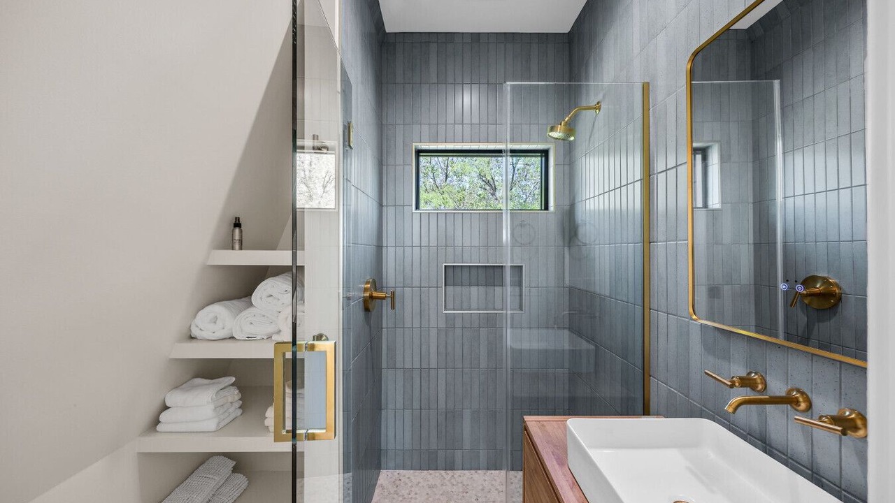 Photo of Bathroom in Oakdale