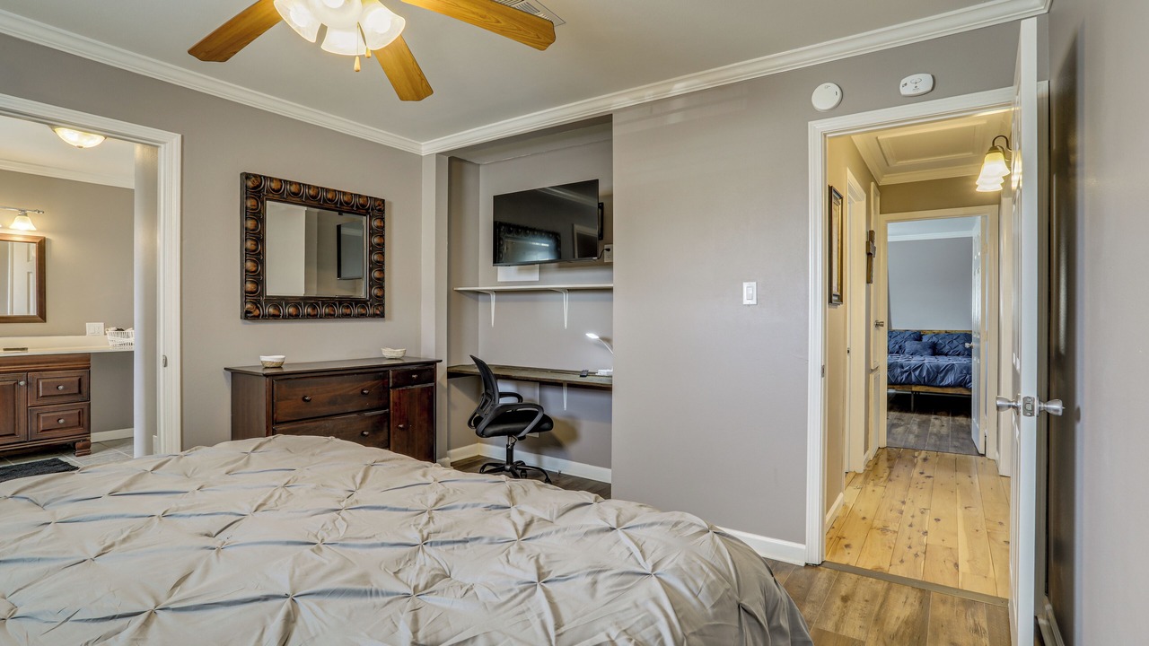 Photo of Bedroom in Wickliffe