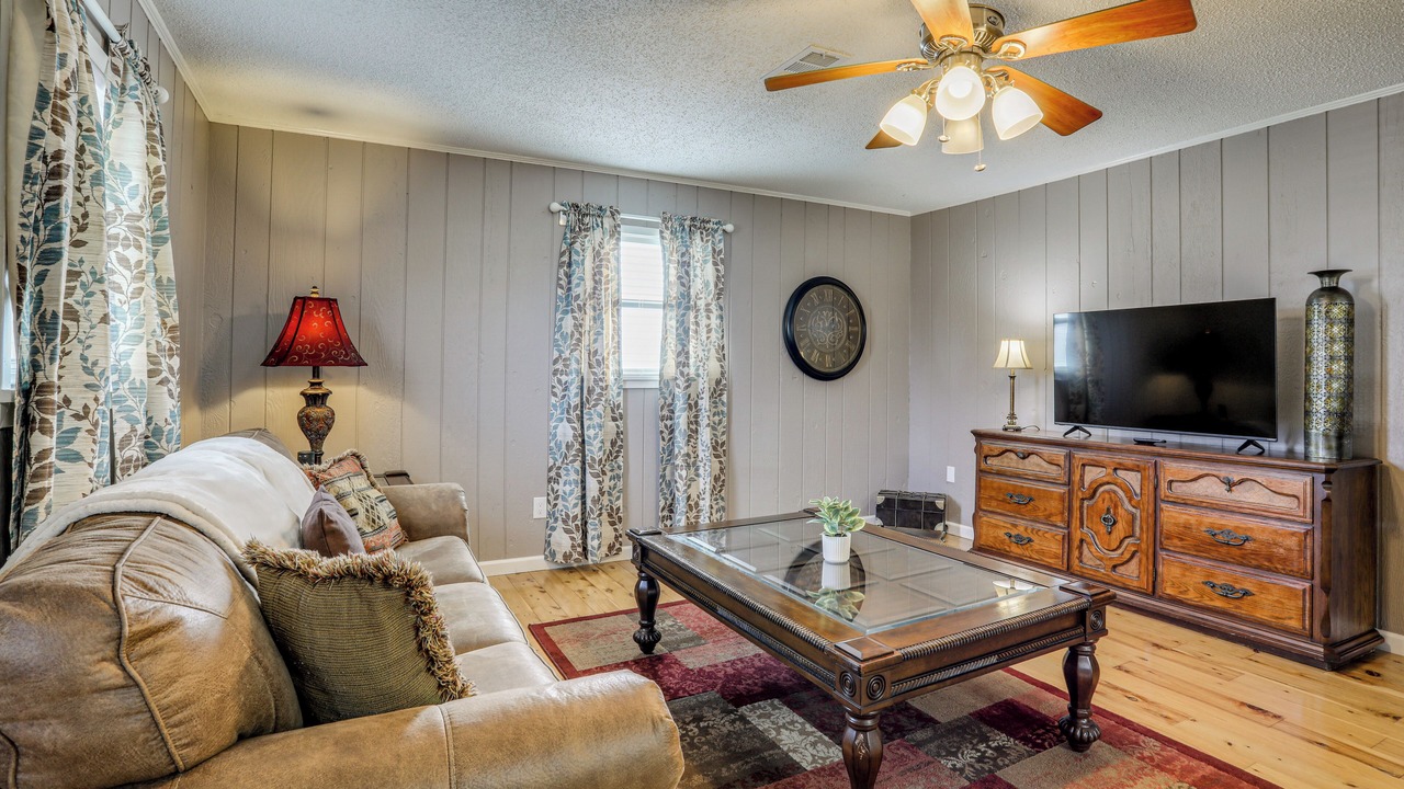 Photo of Bedroom in Wickliffe