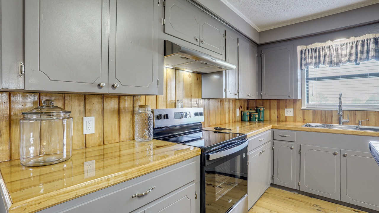 Photo of Kitchen in Wickliffe