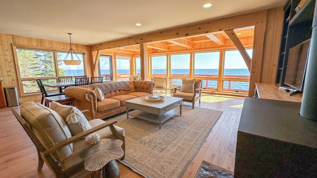 Photo of Livingroom in Grand Marais