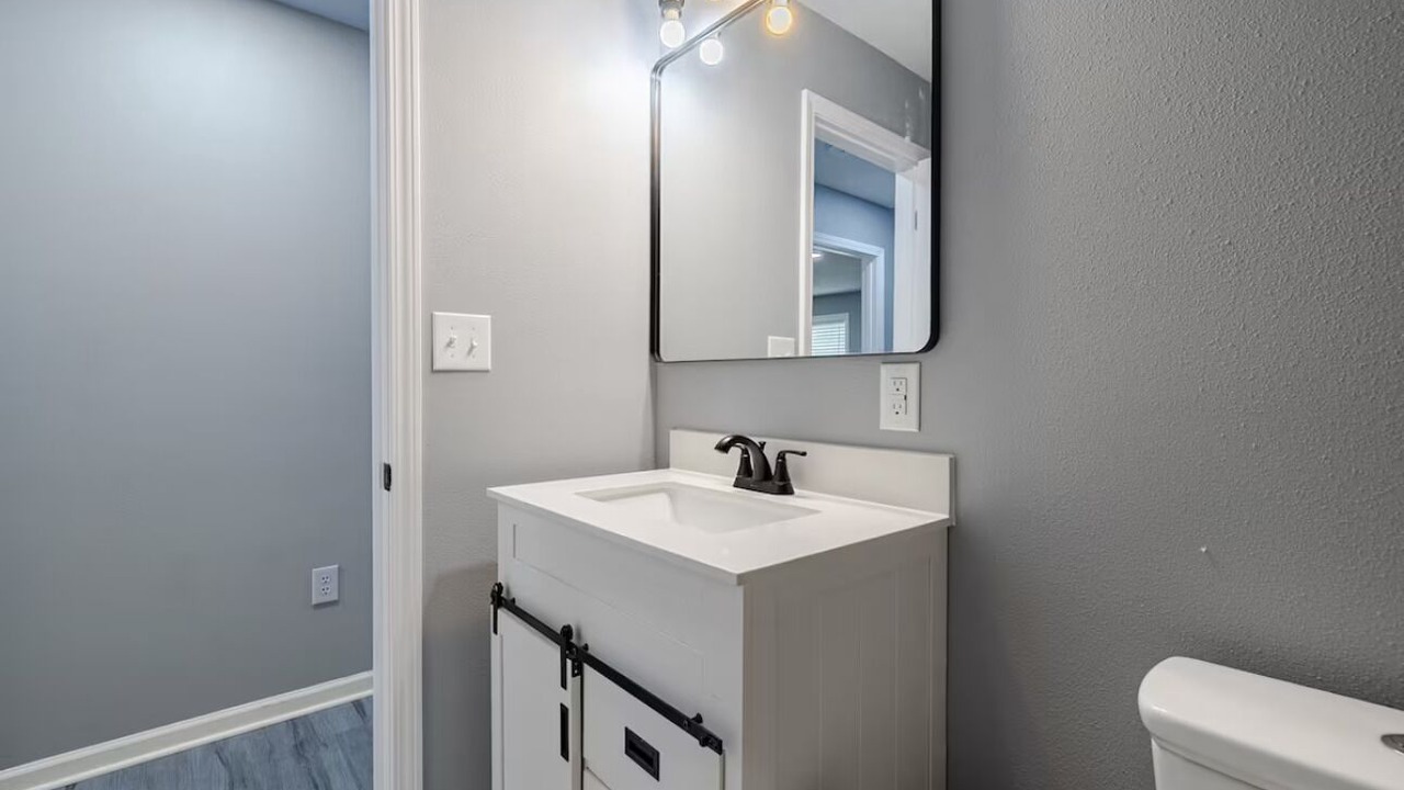 Photo of Bathroom in Mobile