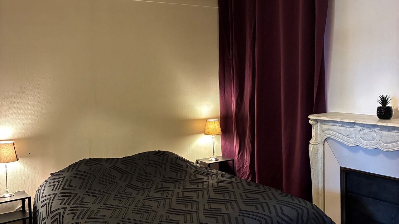 Photo of Bedroom in Saint-Lambert