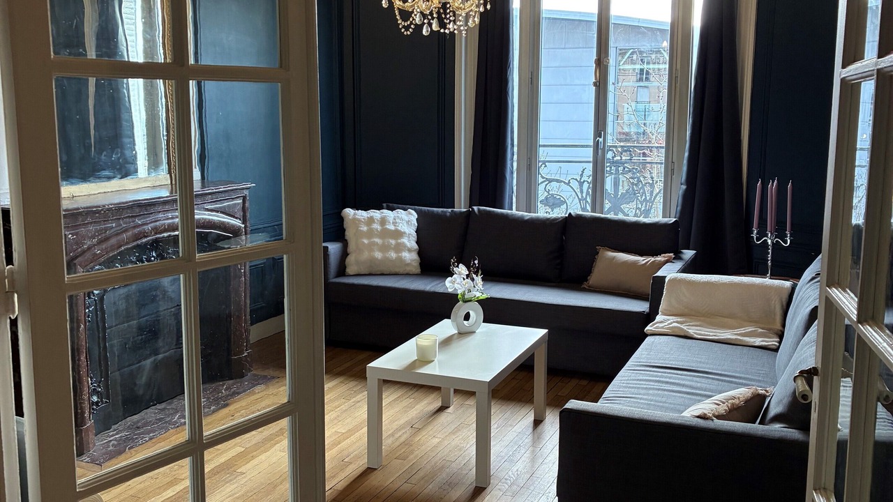 Photo of Livingroom in Saint-Lambert