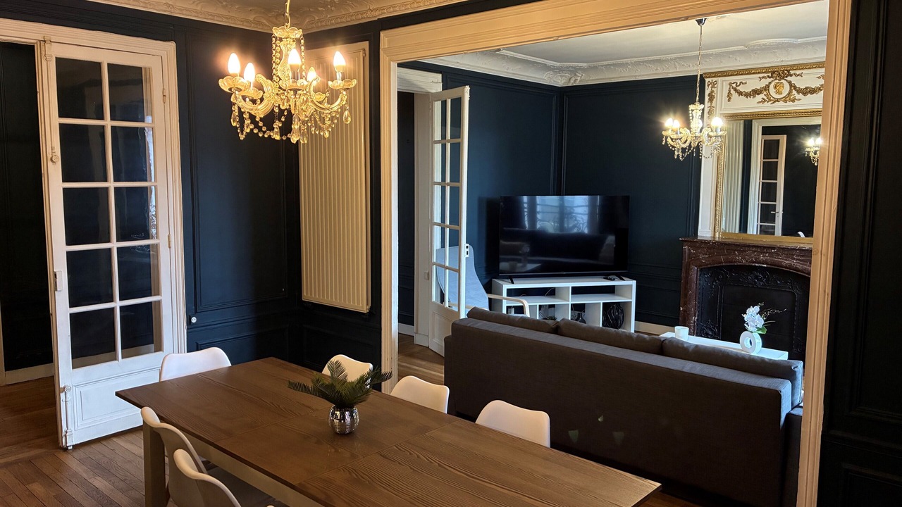Photo of Livingroom in Saint-Lambert