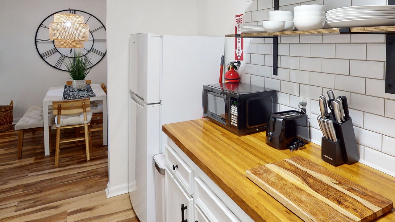 Photo of Kitchen in Racquet Club West