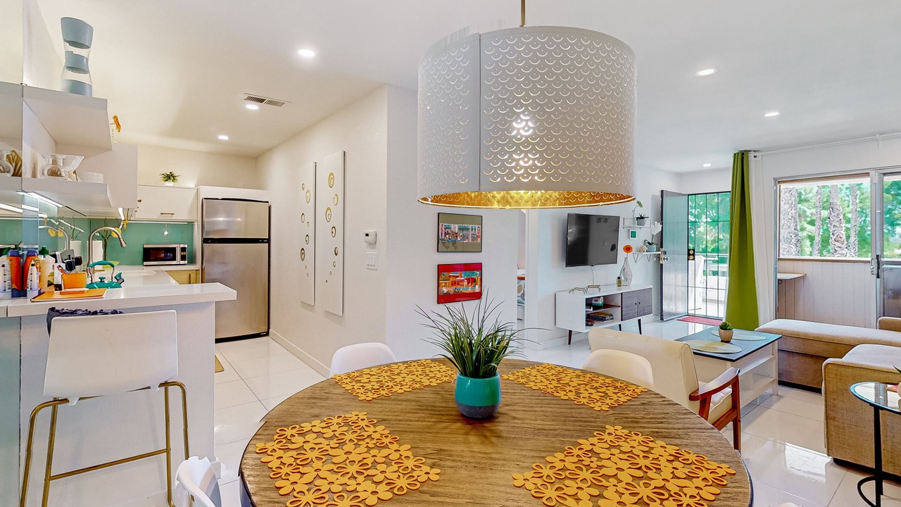 Photo of Kitchen in Racquet Club West