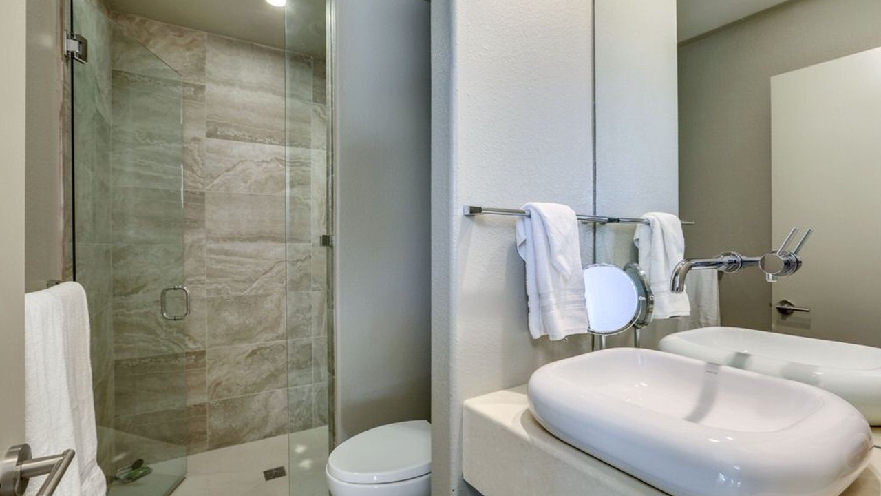 Photo of Bathroom in Chino Canyon