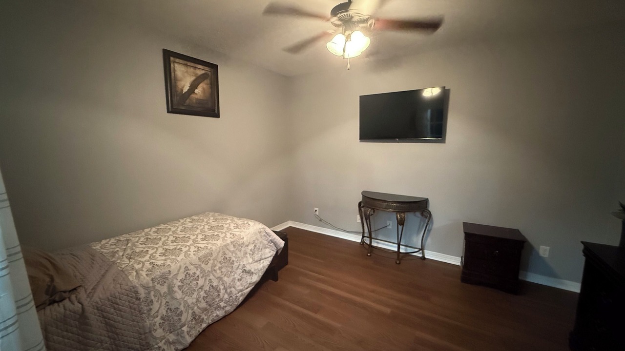 Photo of Bedroom in Gonzales