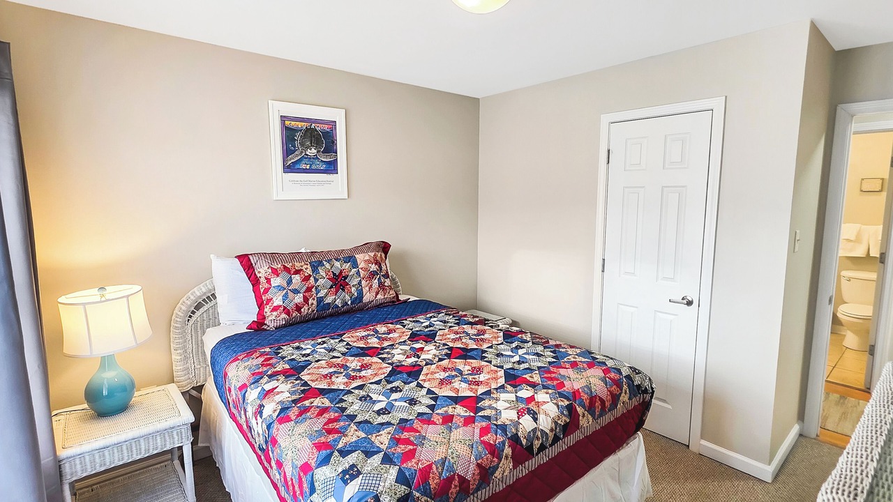 Photo of Bedroom in Gulf Park Estates