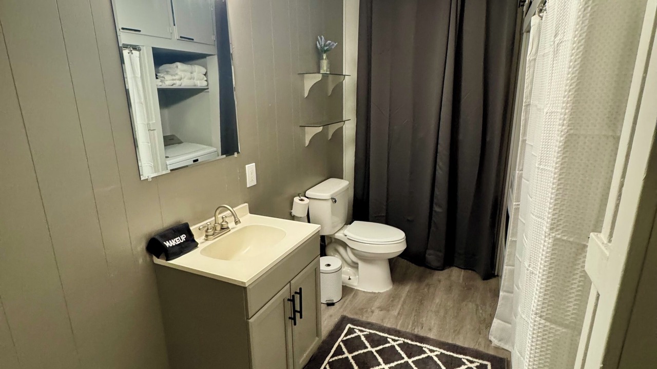 Photo of Bathroom in New Iberia