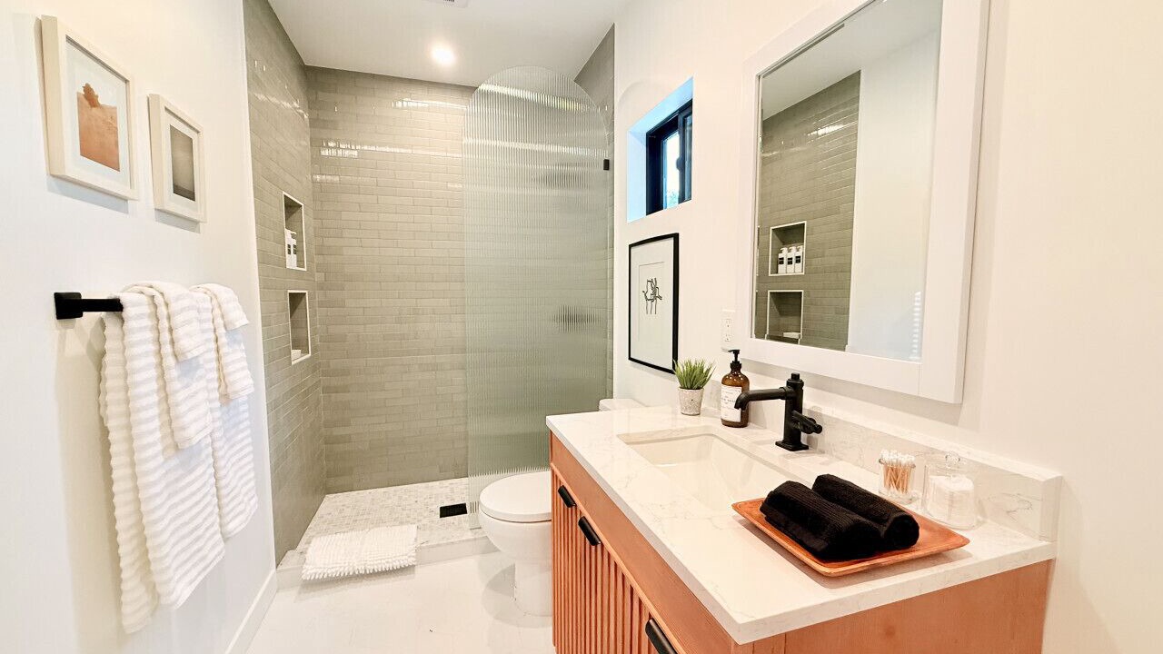 Photo of Bathroom in Meiners Oaks