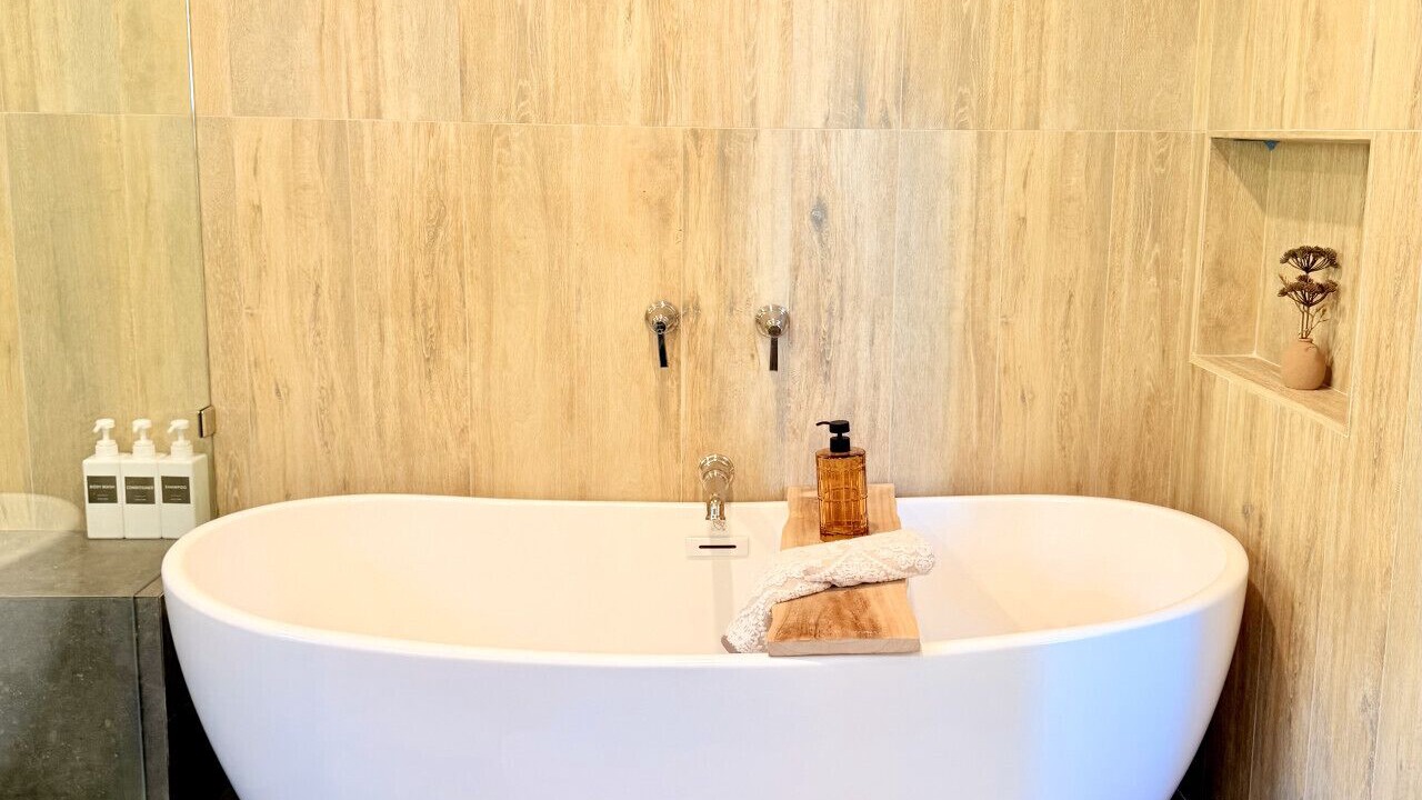 Photo of Bathroom in Meiners Oaks
