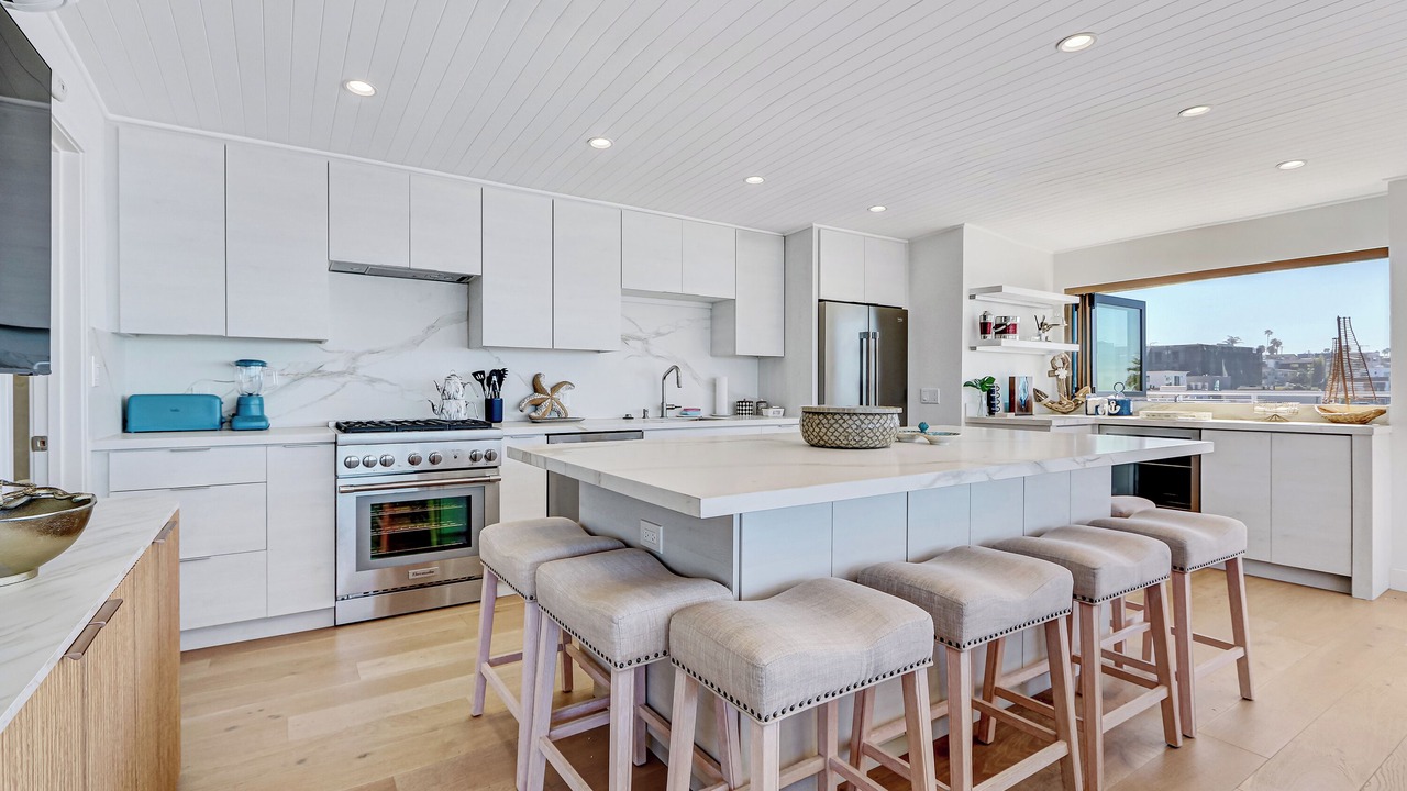 Photo of Kitchen in Sand Section