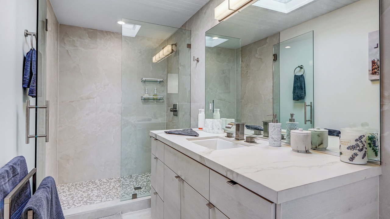 Photo of Bathroom in Sand Section