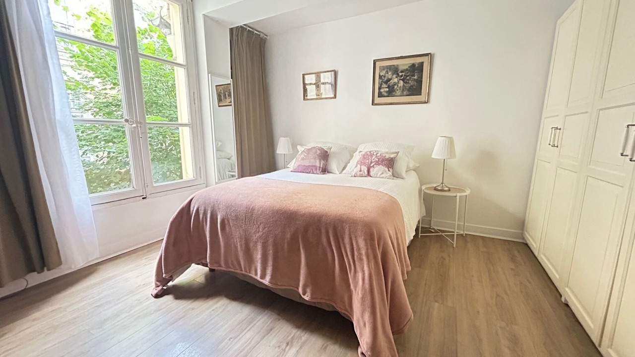 Photo of Bedroom in Saint-Merri