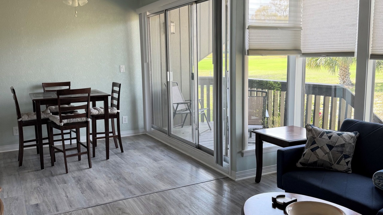 Photo of Livingroom in Diamondhead