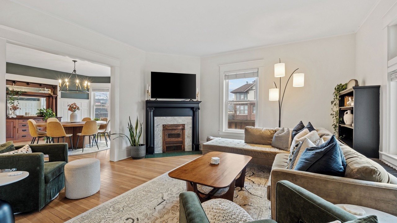 Photo of Livingroom in Summit Hill