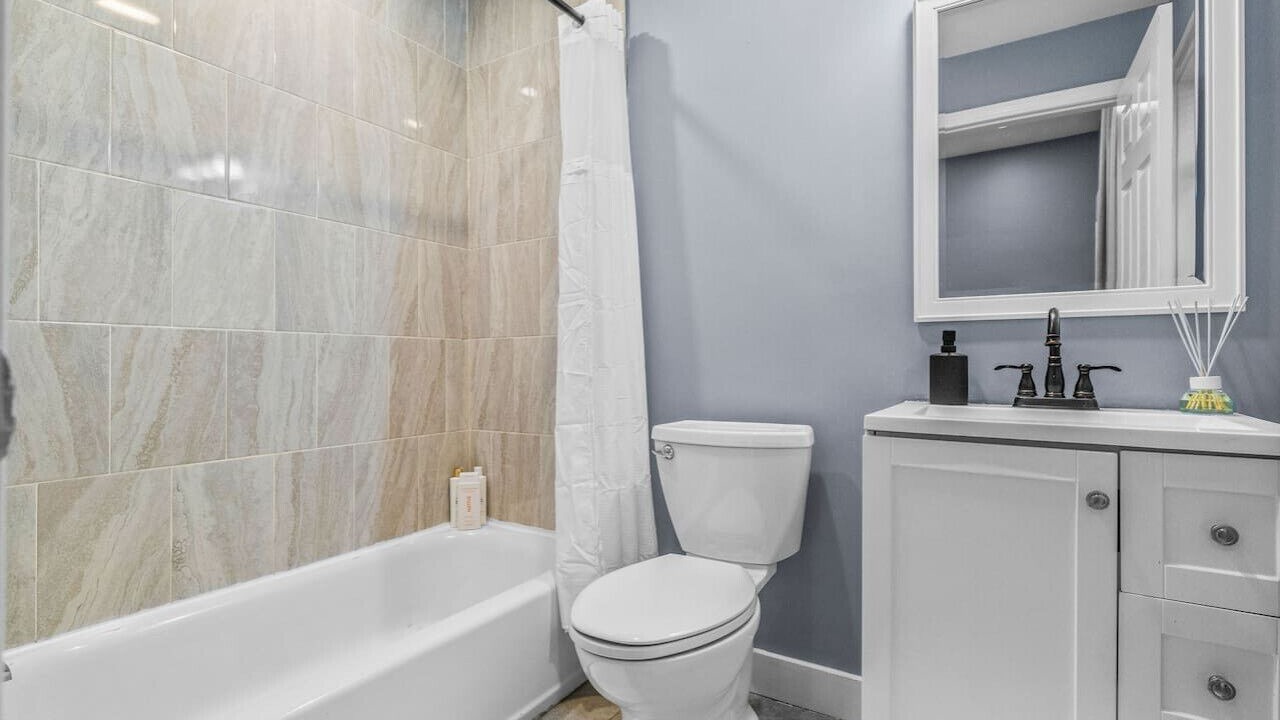 Photo of Bathroom in Washington Park