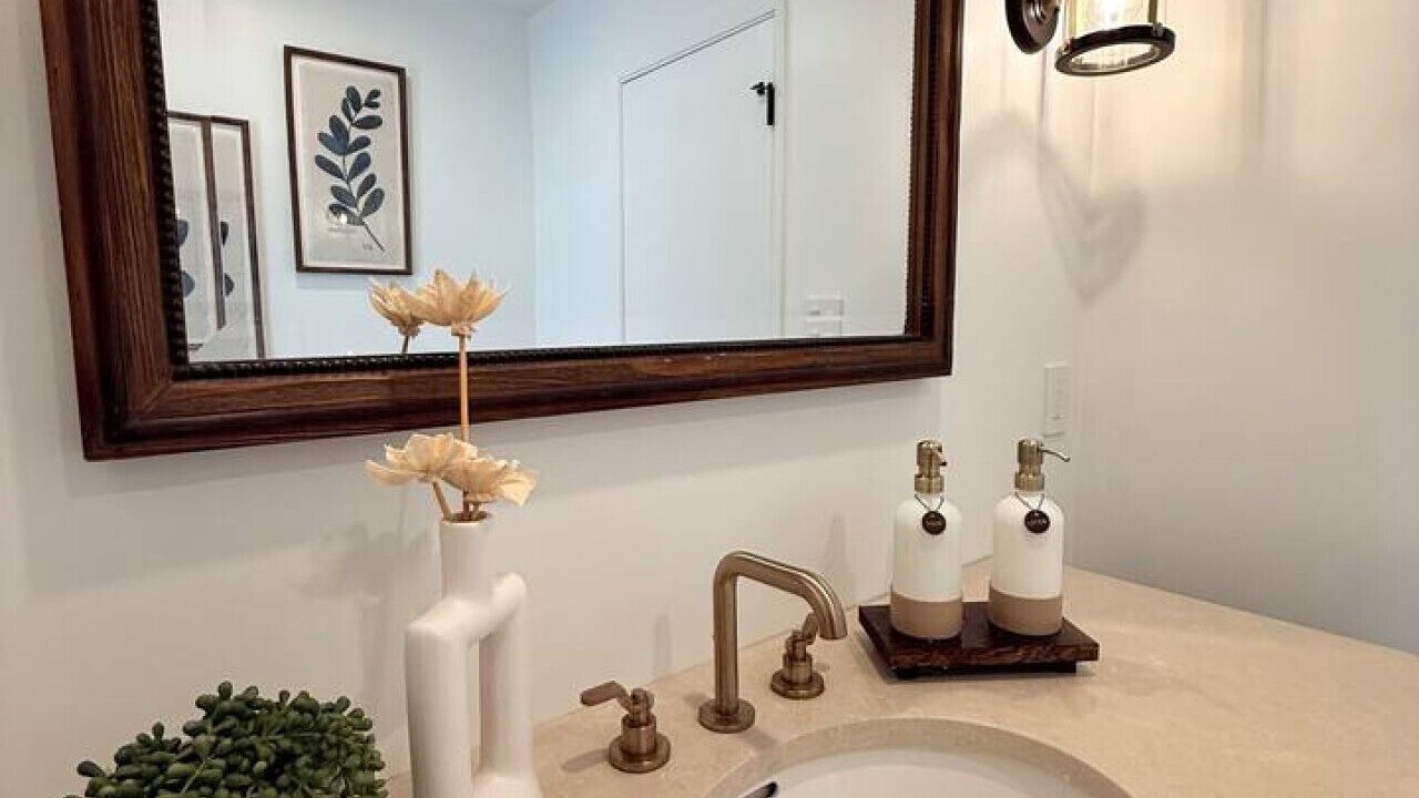 Photo of Bathroom in Meiners Oaks