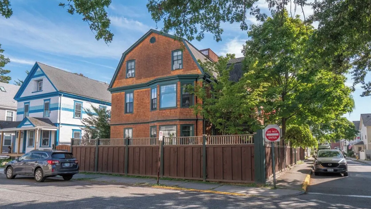 Photo of Outdoor in Top of the Hill