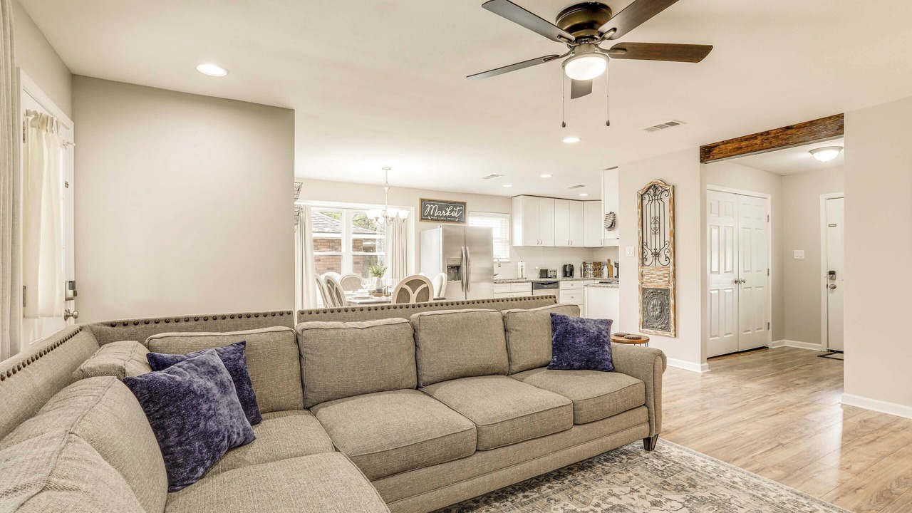 Photo of Livingroom in Denham Springs