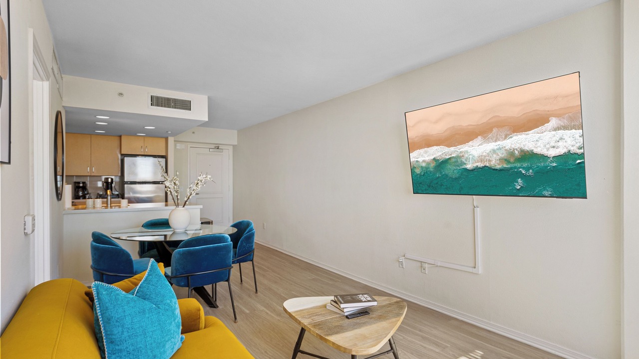 Photo of Livingroom in Downtown
