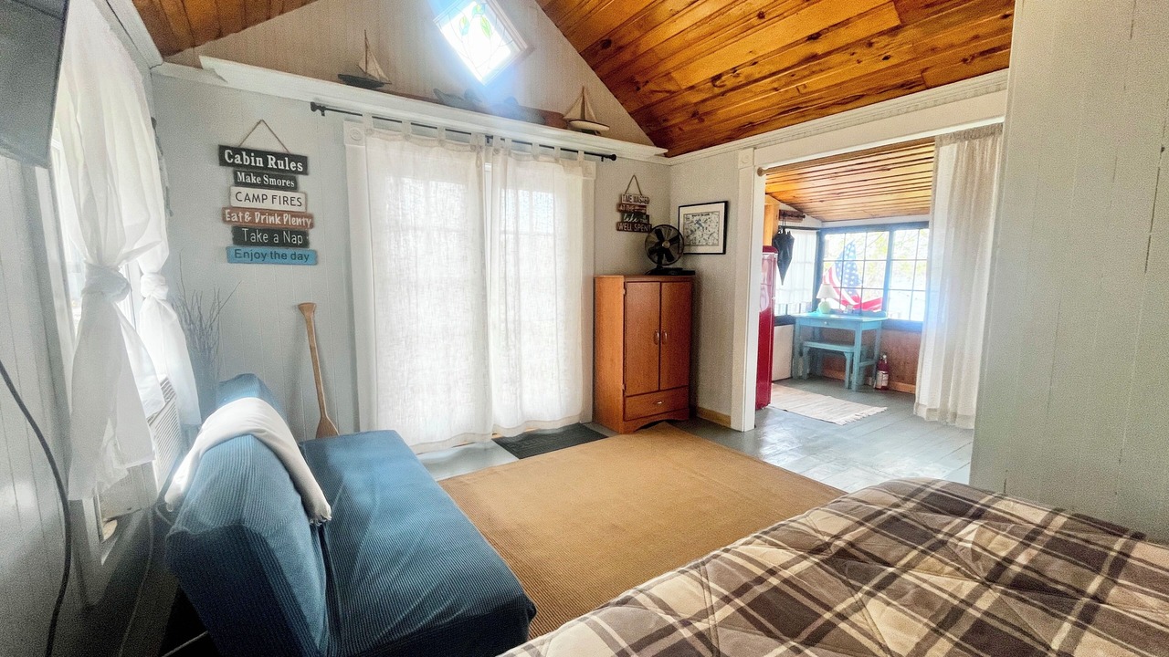 Photo of Bedroom in South Haven