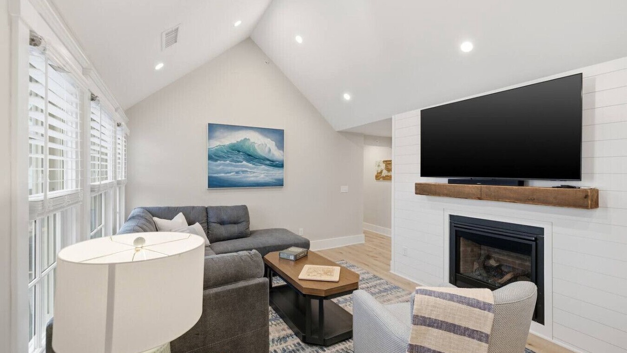 Photo of Livingroom in Falmouth