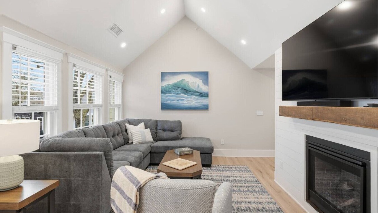 Photo of Livingroom in Falmouth