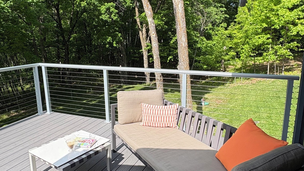 Photo of Patio Balcony in Aitkin