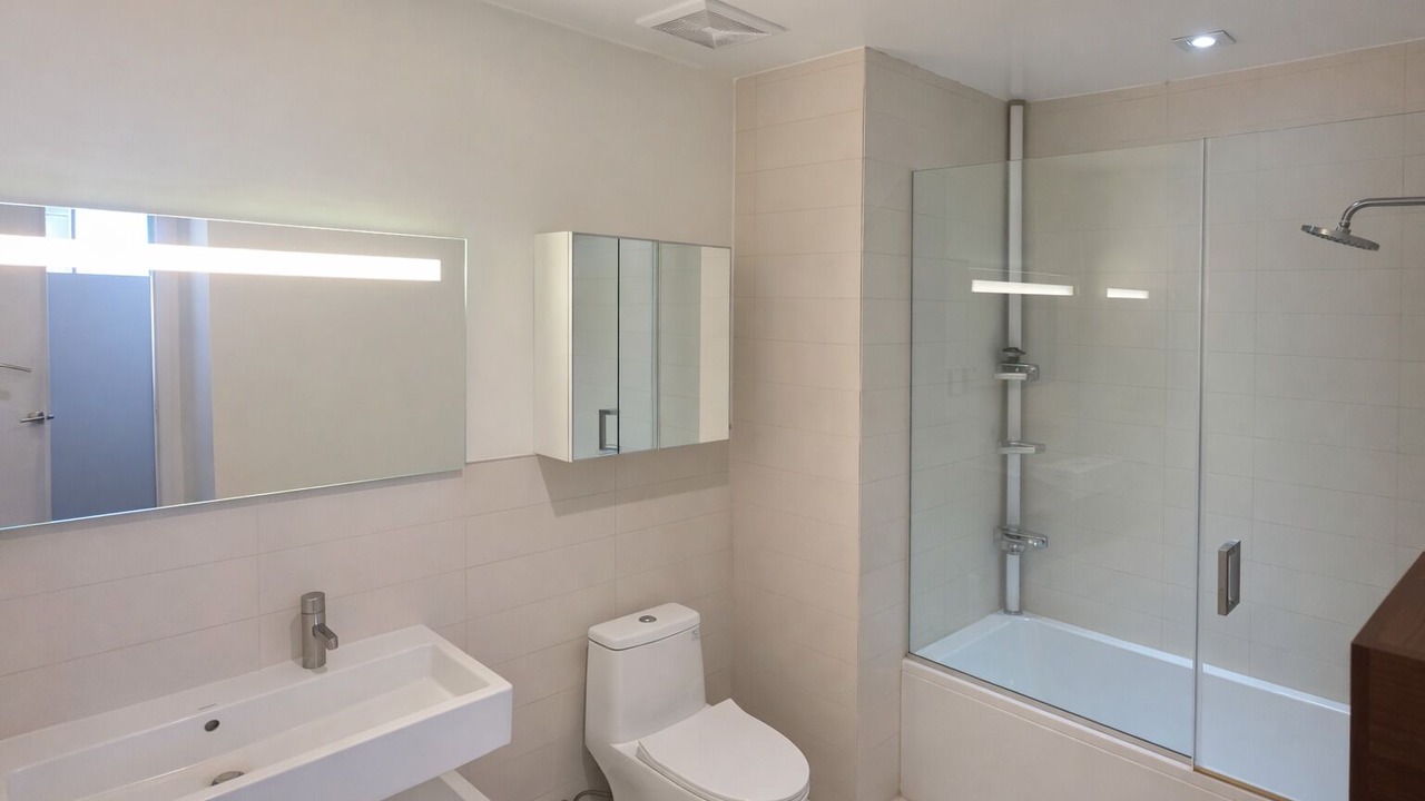 Photo of Bathroom in Hollywood