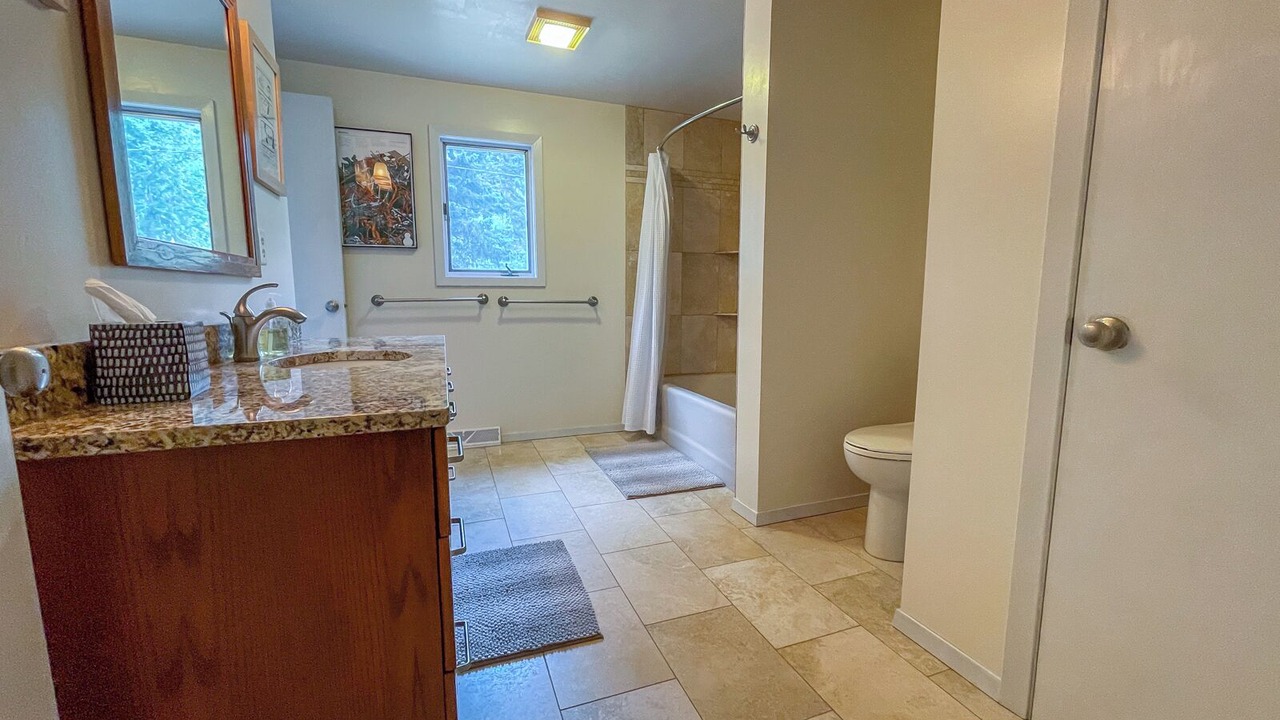 Photo of Bathroom in Grand Marais