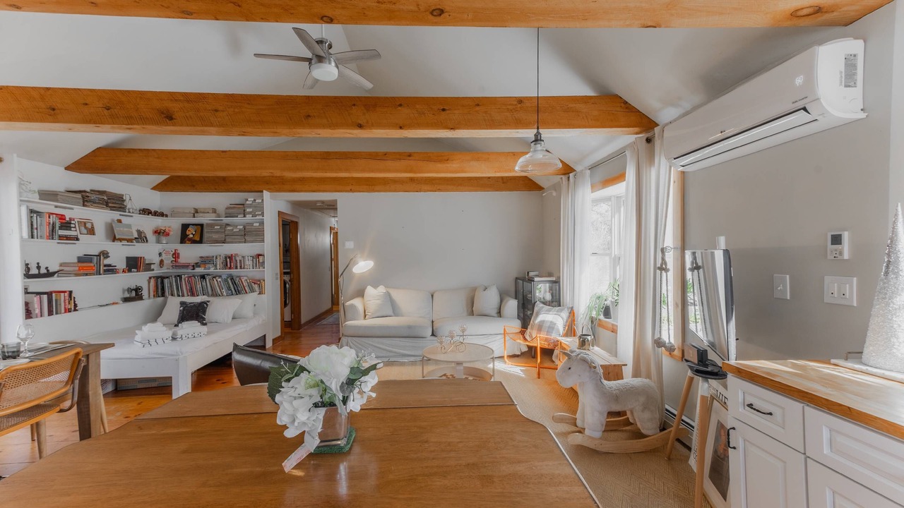 Photo of Bedroom in Truro