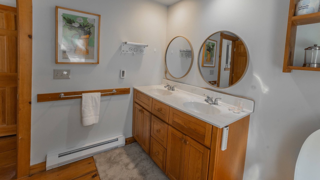 Photo of Bathroom in Truro