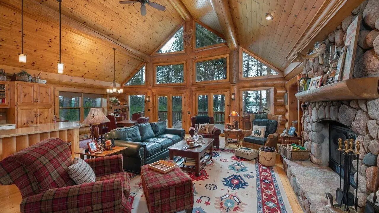 Photo of Livingroom in Land O Lakes