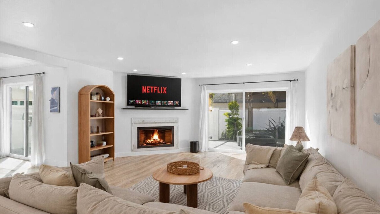 Photo of Livingroom in Oxnard Shores