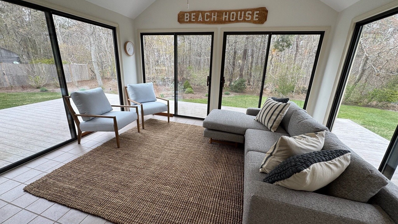 Photo of Livingroom in Dennis