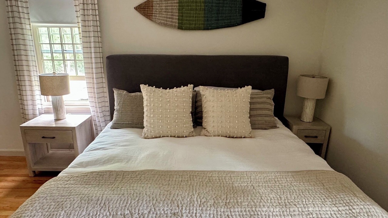 Photo of Bedroom in Dennis
