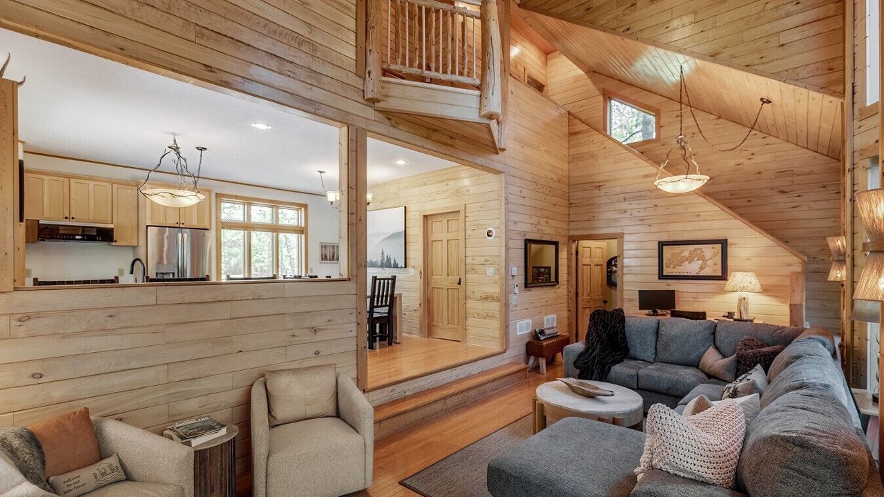 Photo of Bedroom in Crosslake