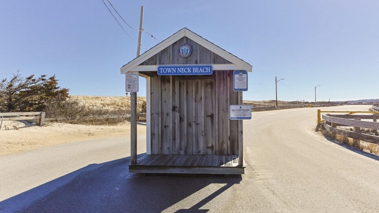 Photo of Others in Sandwich