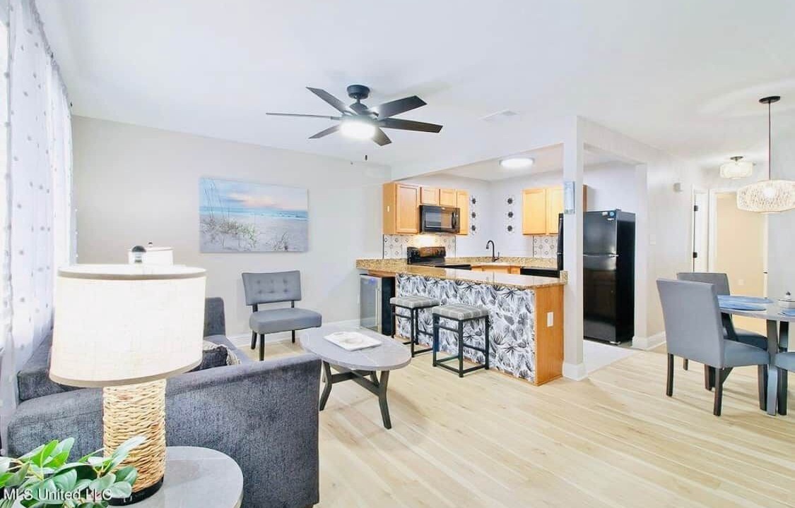 Photo of Livingroom in Biloxi