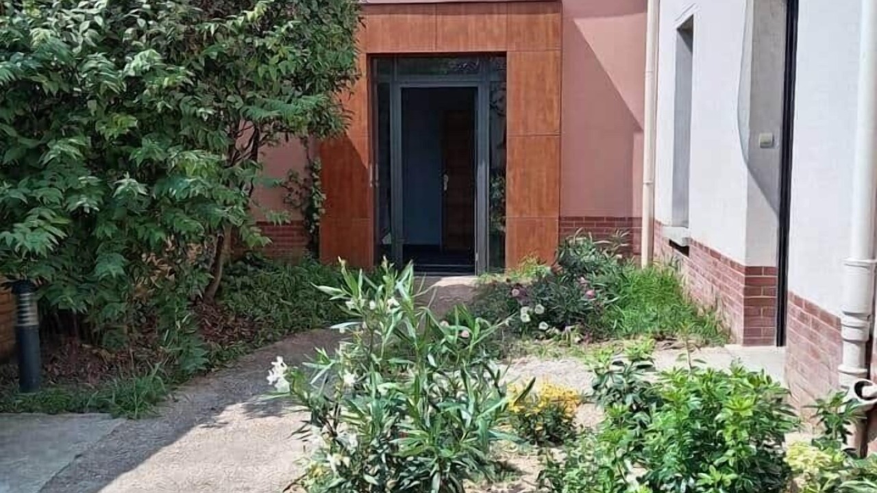 Photo of Outdoor in La Varenne Saint-Hilaire