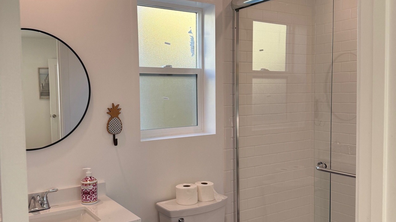 Photo of Bathroom in Harbor