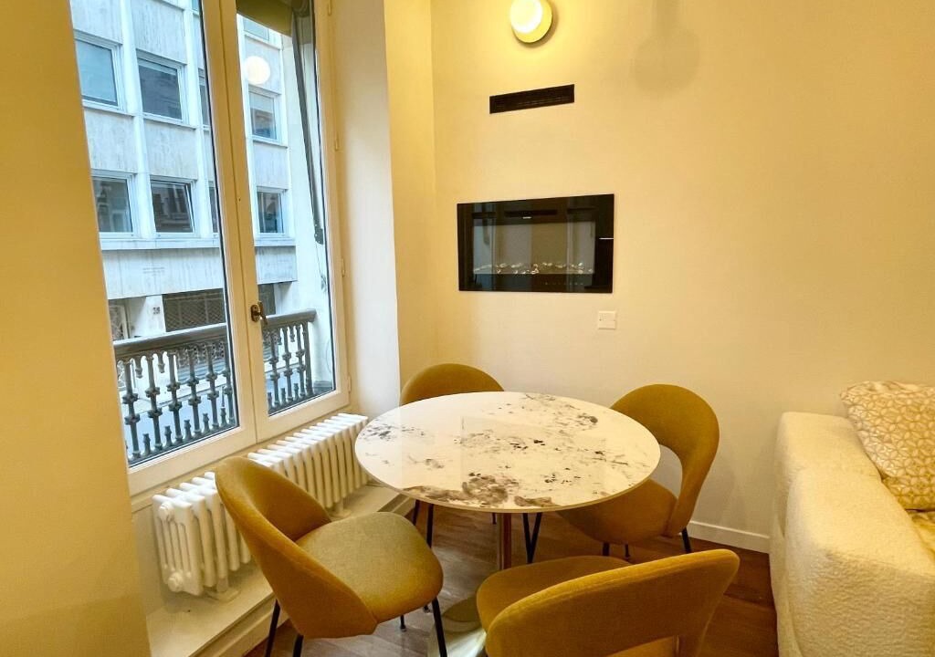 Photo of Others in 8th Arrondissement