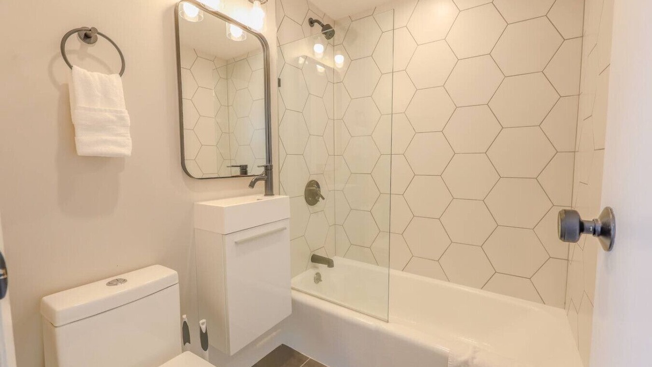 Photo of Bathroom in Prudential - St. Botolph