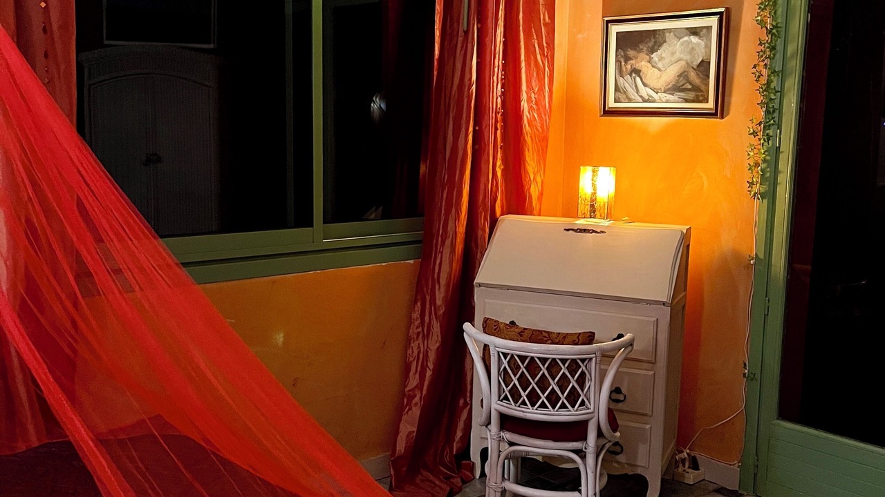 Photo of Bedroom in Suresnes