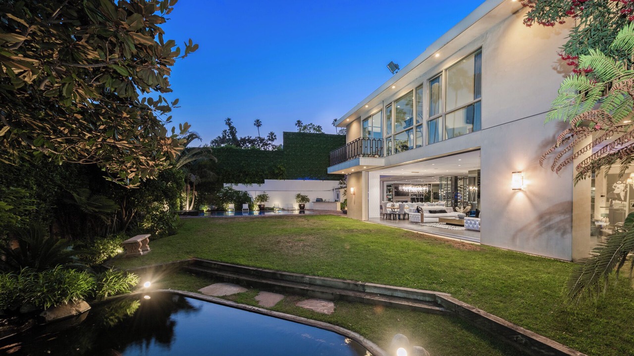 Photo of Outdoor in Beverly Hills